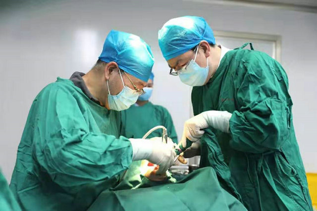 海南口腔医院成功开展首例下齿槽神经管移位术